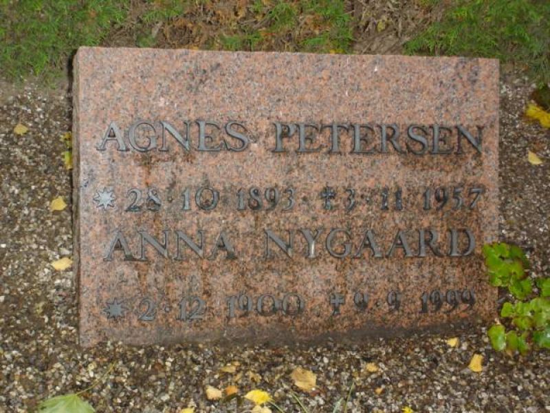 Agnes Petersen.jpg